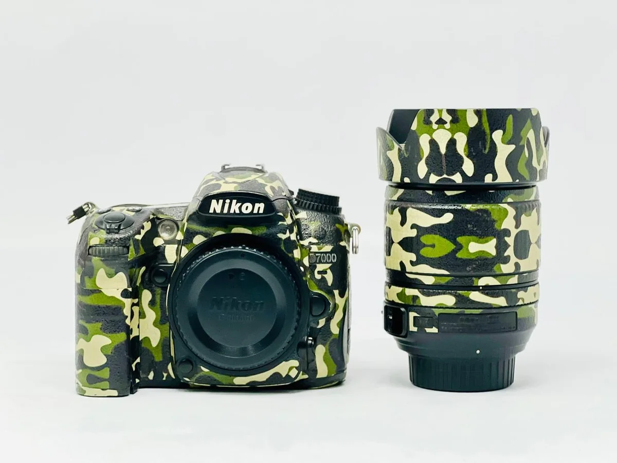 Nikon D7000 [body] with Lens 18-135mm